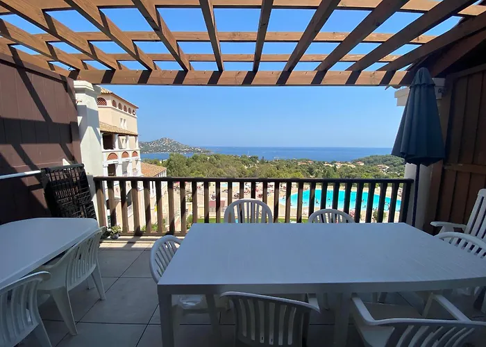 Climatise 6 Personnes * Saint-Raphael (Var)